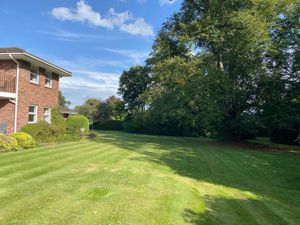 Photo 13- click for photo gallery